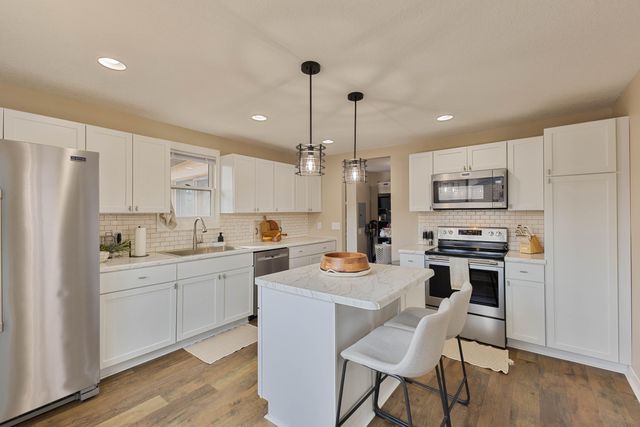 101 HURON Circle, Council Bluffs, IA 51501