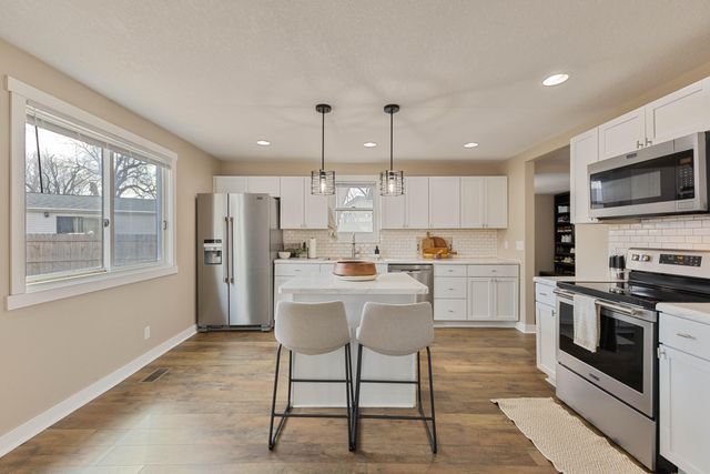 101 HURON Circle, Council Bluffs, IA 51501