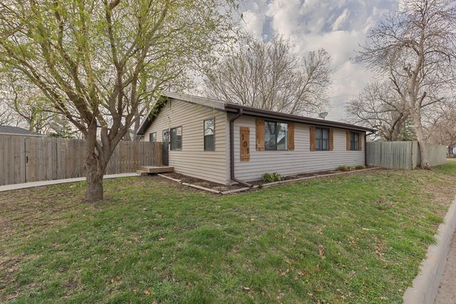 101 HURON Circle, Council Bluffs, IA 51501