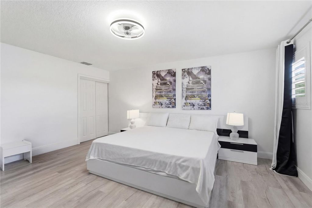 Image 27 of property listing at 13060 HATHERTON CIRCLE, Orlando, FL 32832