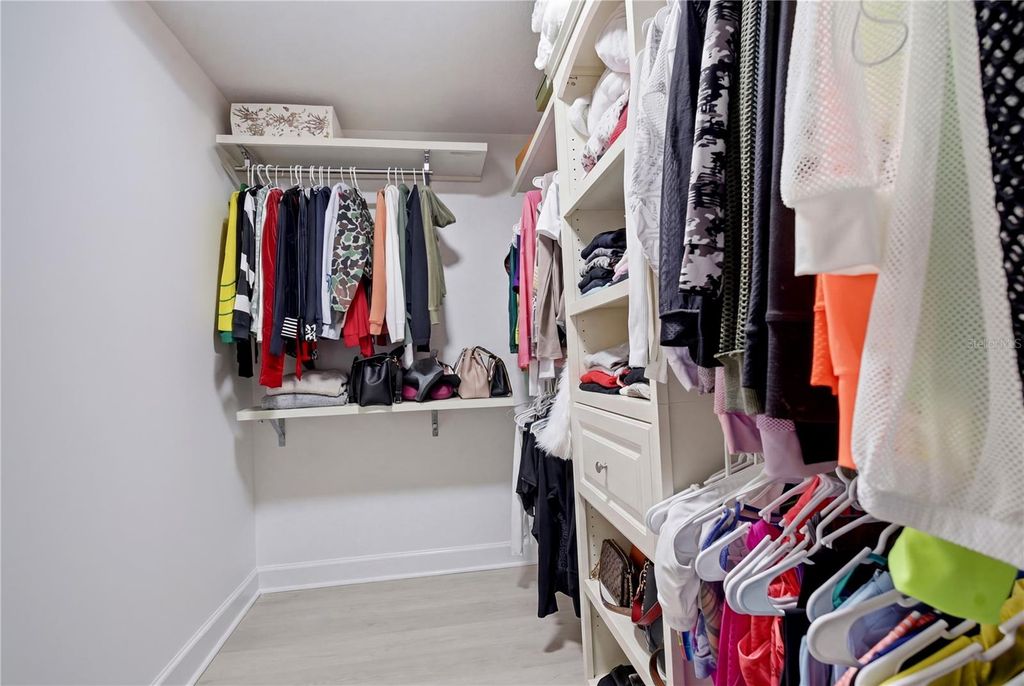 Image 29 of property listing at 13060 HATHERTON CIRCLE, Orlando, FL 32832