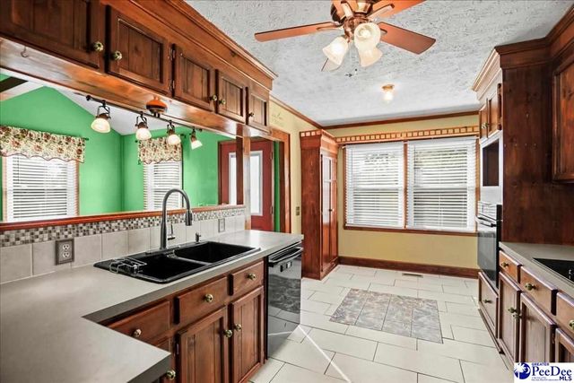 317 W Academy St, Latta, SC 29565