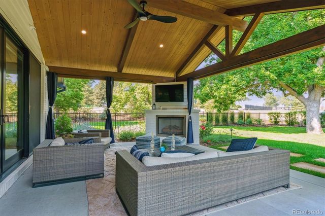 4900 Lakeshore Drive, Littleton, CO 80123