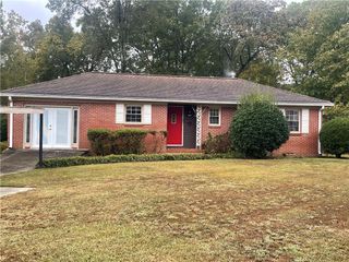 2880 Sherwood SE Road, Smyrna, GA 30082
