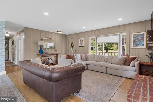 43581 LOST CORNER RD, Leesburg, VA 20176