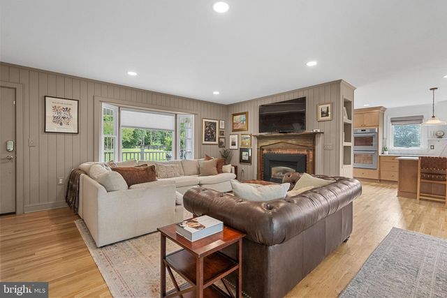 43581 LOST CORNER RD, Leesburg, VA 20176