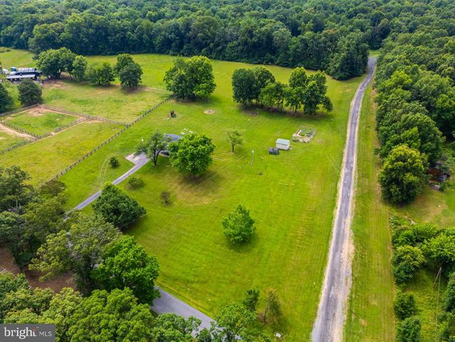 43581 LOST CORNER RD, Leesburg, VA 20176