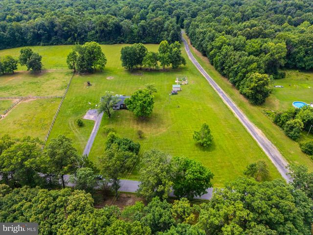43581 LOST CORNER RD, Leesburg, VA 20176