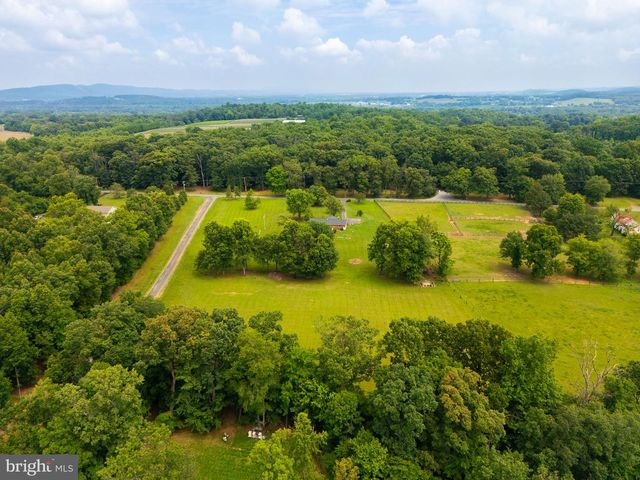43581 LOST CORNER RD, Leesburg, VA 20176