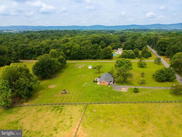 43581 LOST CORNER RD, Leesburg, VA 20176