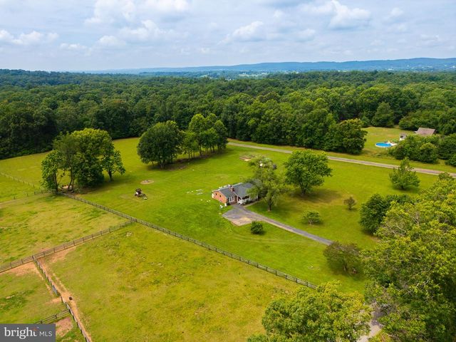 43581 LOST CORNER RD, Leesburg, VA 20176