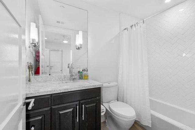 2383 Ocean Street, Carlsbad, CA 92008