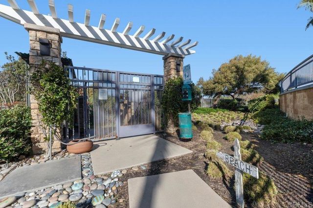 2383 Ocean Street, Carlsbad, CA 92008