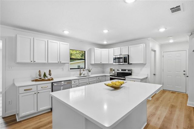 2960 Newman Road, Mobile, AL 36695
