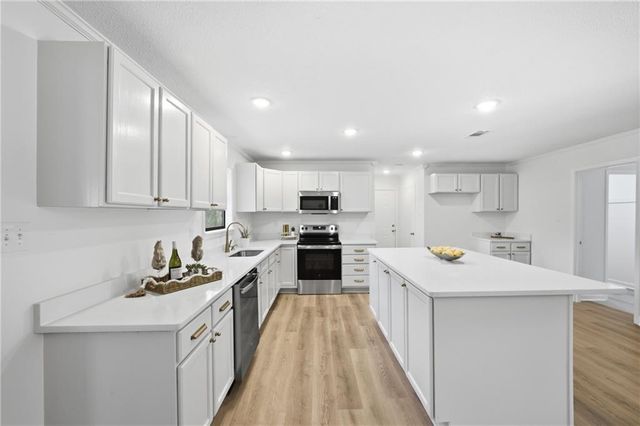 2960 Newman Road, Mobile, AL 36695
