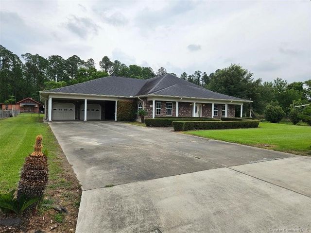 1354 Lavergne Road, Lake Charles, LA 70611