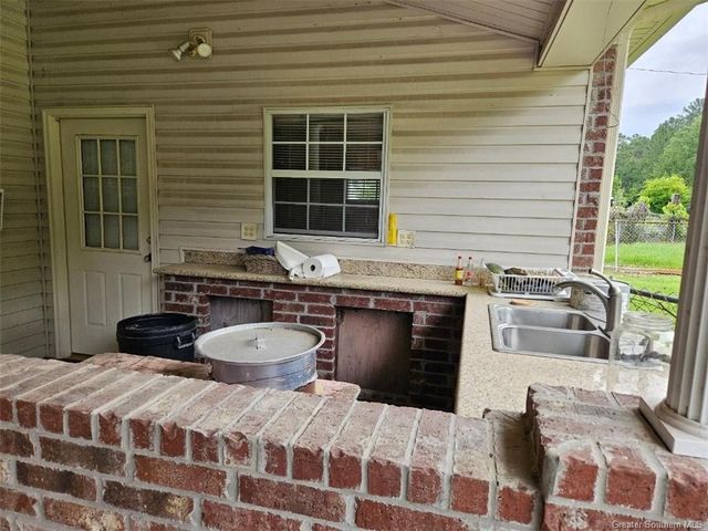 1354 Lavergne Road, Lake Charles, LA 70611