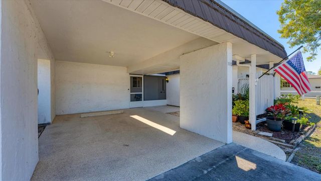 1110 BREEZEMONT DRIVE 1, Sarasota, FL 34232