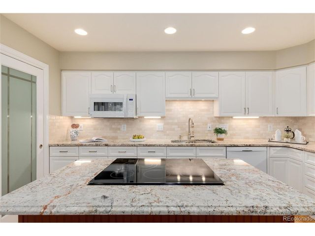 9476 Southern Hills Cir, Lone Tree, CO 80124