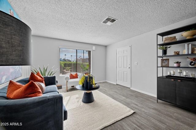 1320 N Mcqueen Road B1, Chandler, AZ 85225