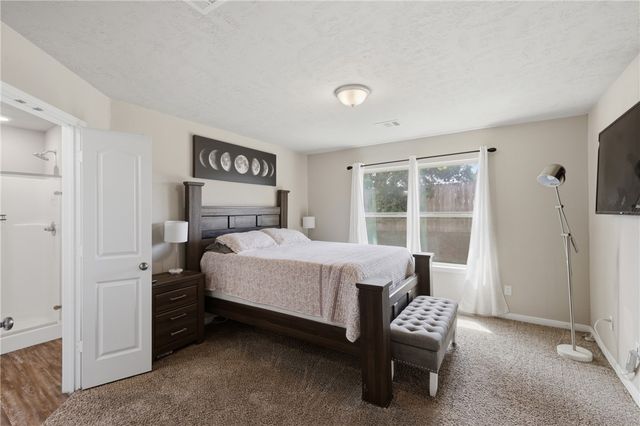 2725 Porters Way, Bryan, TX 77803