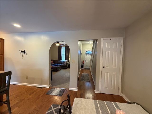 250 Kennedy Ave, East Vandergrift, PA 15642