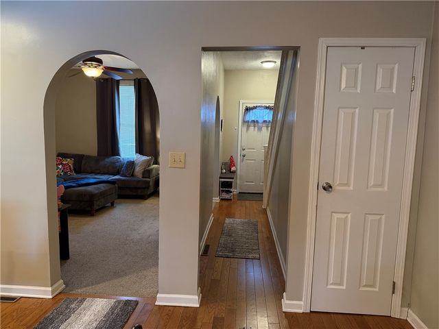 250 Kennedy Ave, East Vandergrift, PA 15642