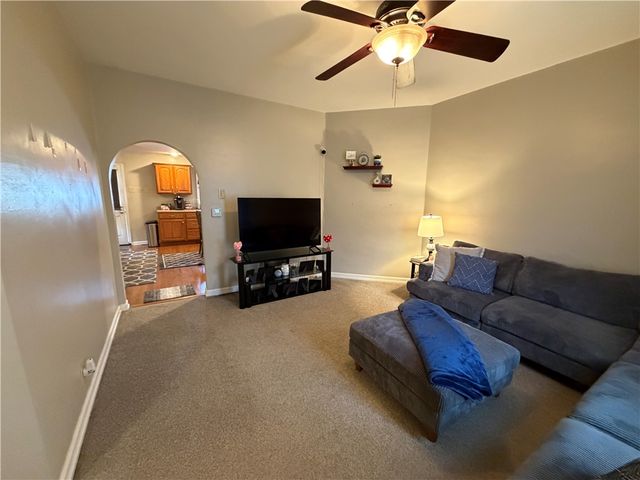 250 Kennedy Ave, East Vandergrift, PA 15642