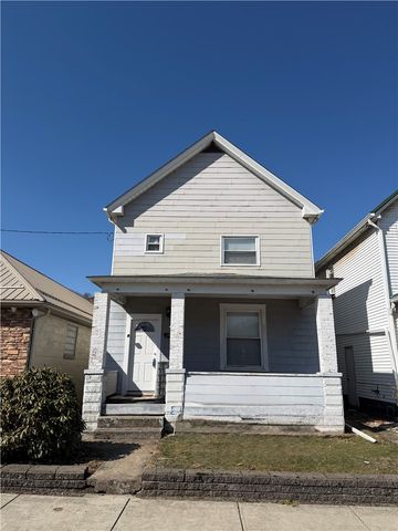 250 Kennedy Ave, East Vandergrift, PA 15642