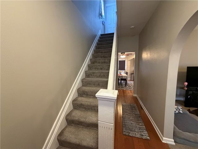 250 Kennedy Ave, East Vandergrift, PA 15642