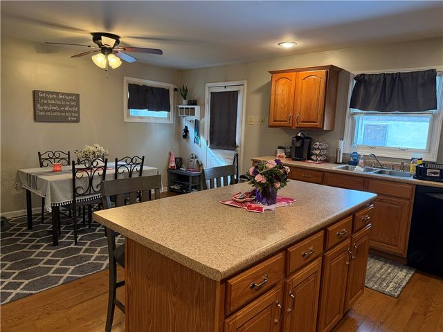 250 Kennedy Ave, East Vandergrift, PA 15642