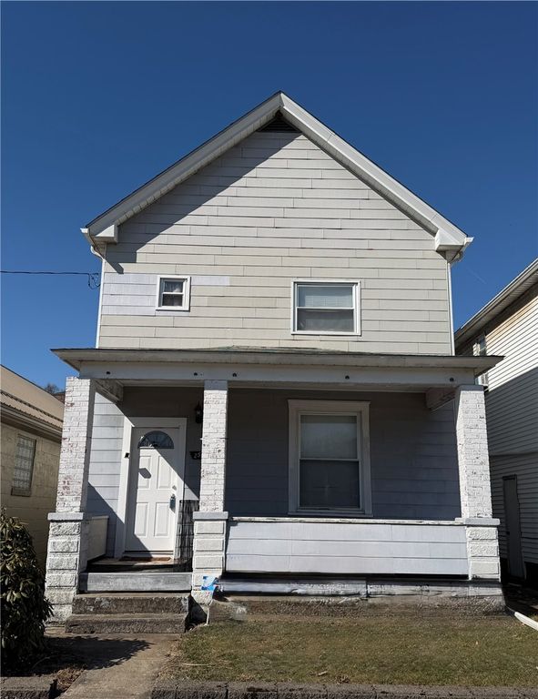 250 Kennedy Ave, East Vandergrift, PA 15642