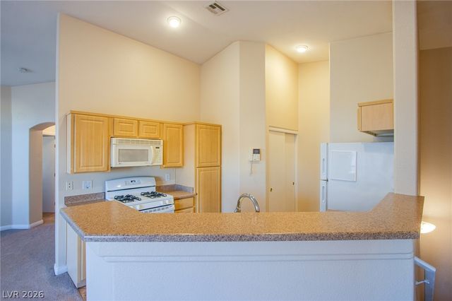 6717 Lookout Lodge Lane 1, North Las Vegas, NV 89084