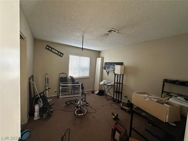 6209 Long Valley Drive, Las Vegas, NV 89108