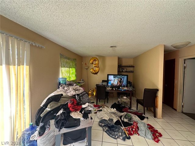 6209 Long Valley Drive, Las Vegas, NV 89108