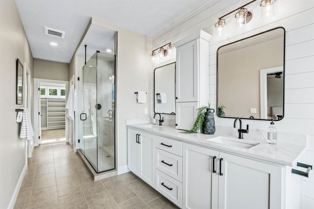 3915 S Glendora Dr, Spokane, WA 99223