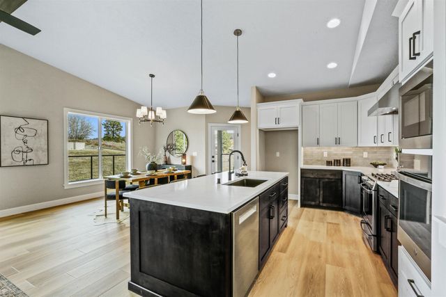 3915 S Glendora Dr, Spokane, WA 99223