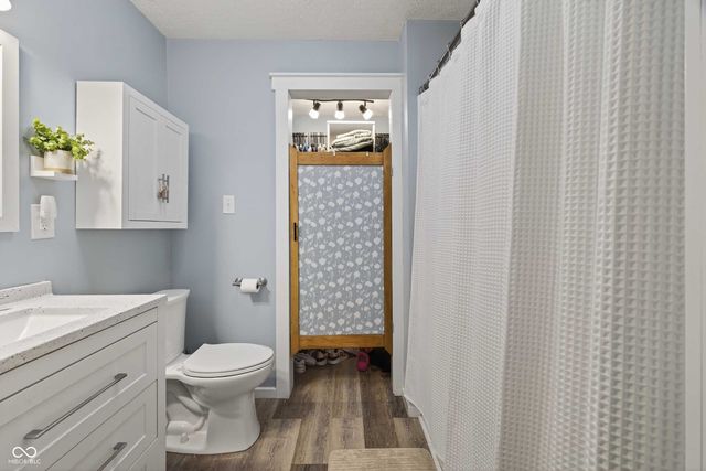 203 NE 1st Street, Paoli, IN 47454