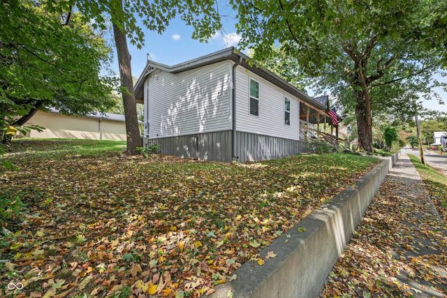 203 NE 1st Street, Paoli, IN 47454