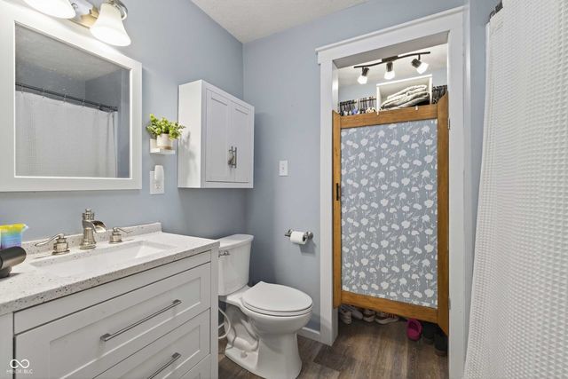 203 NE 1st Street, Paoli, IN 47454