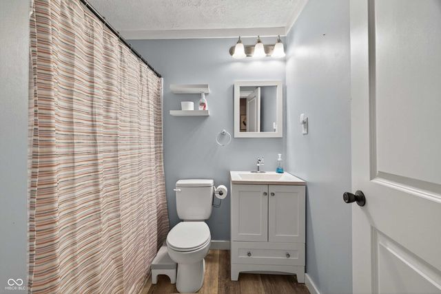203 NE 1st Street, Paoli, IN 47454