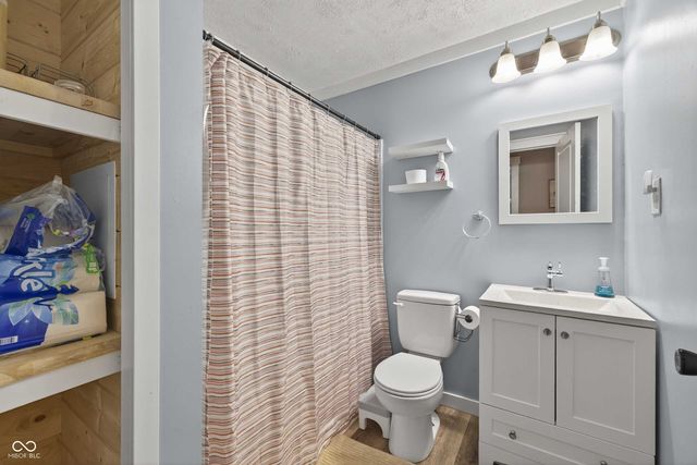 203 NE 1st Street, Paoli, IN 47454