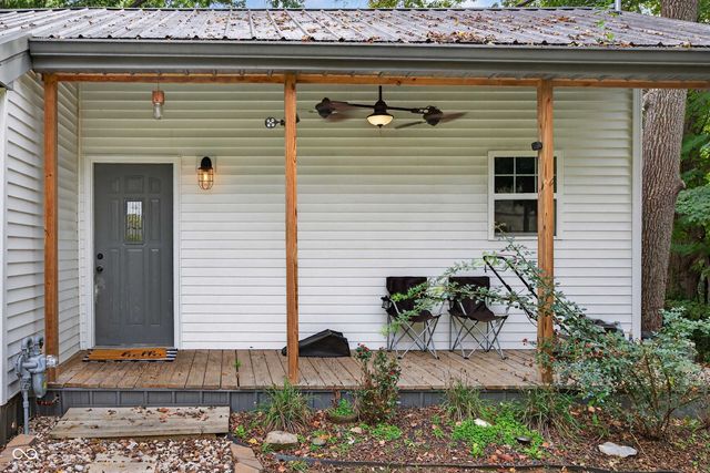 203 NE 1st Street, Paoli, IN 47454
