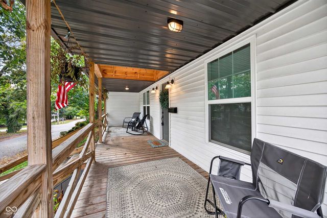 203 NE 1st Street, Paoli, IN 47454