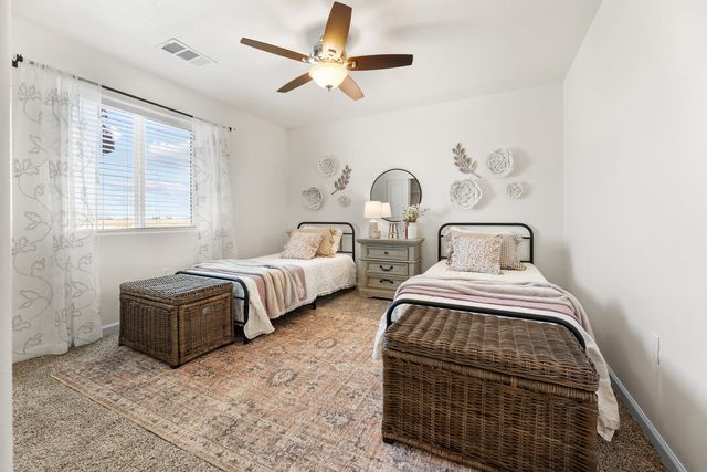 7111 W Wren Avenue, Visalia, CA 93291