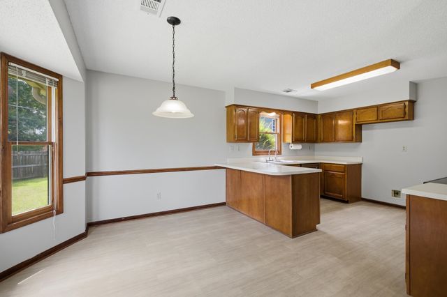 884 WOOD KIRK CV, Memphis, TN 38018