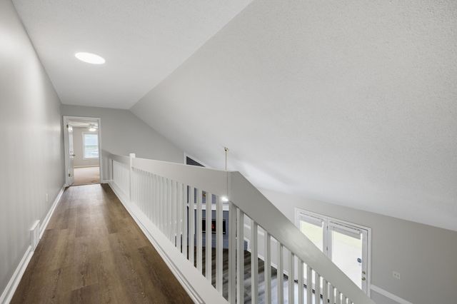 884 WOOD KIRK CV, Memphis, TN 38018