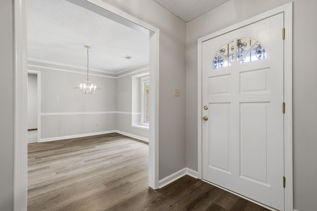 884 WOOD KIRK CV, Memphis, TN 38018
