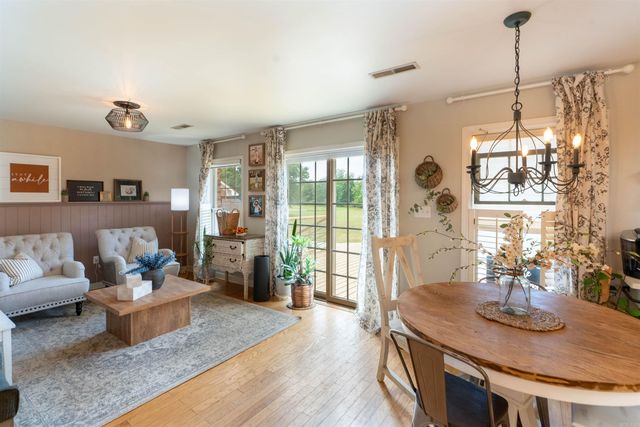560 Phillips Rd 353, Poplar Grove, AR 72374