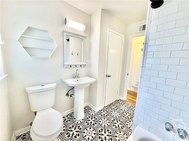 1714 E 60th Street, Savannah, GA 31404